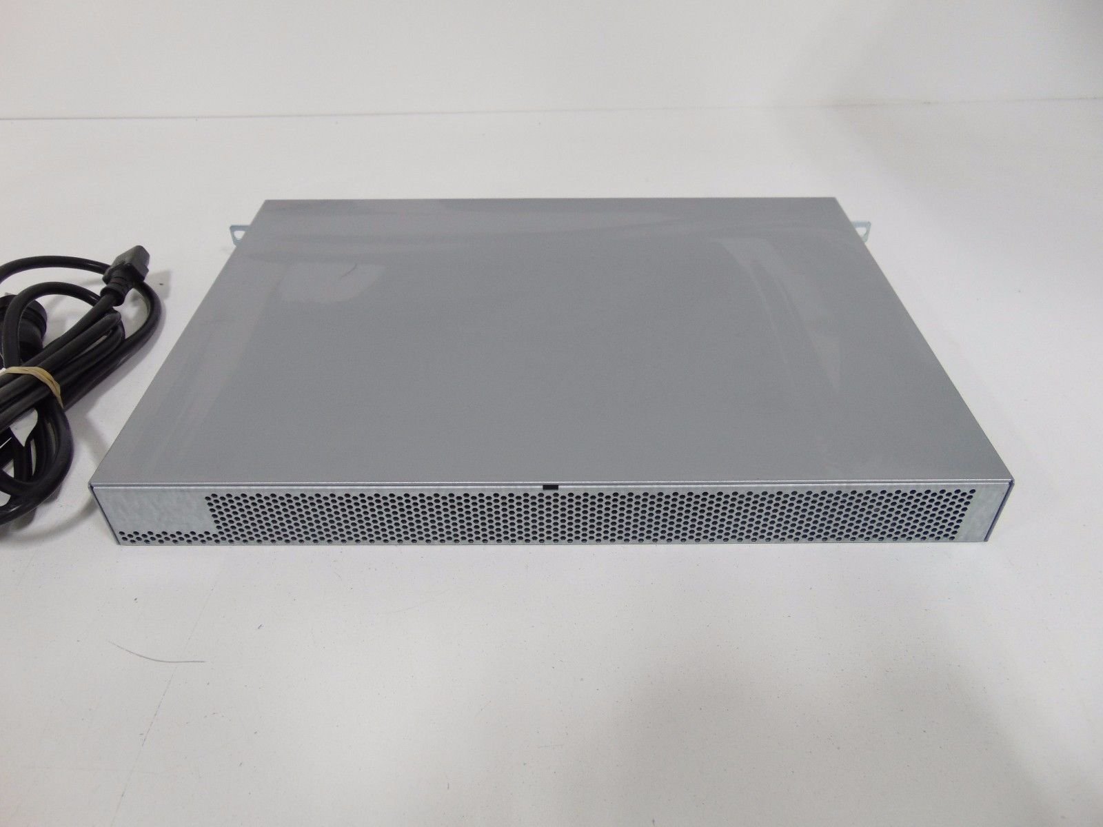 300シロクロ　B34 Amazon.com: Brocade 300 - T - BR-320-0008 - Fibre Channel Switch